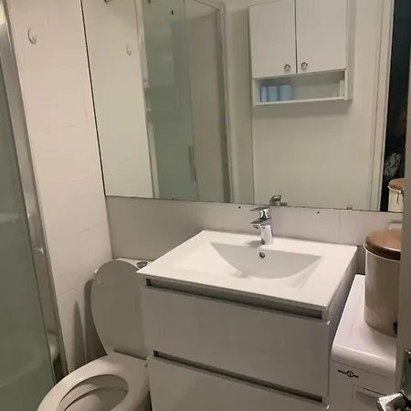 Apartment Visa Pour L'image Dans Les Pieds Dans L'eau 2 Pieces